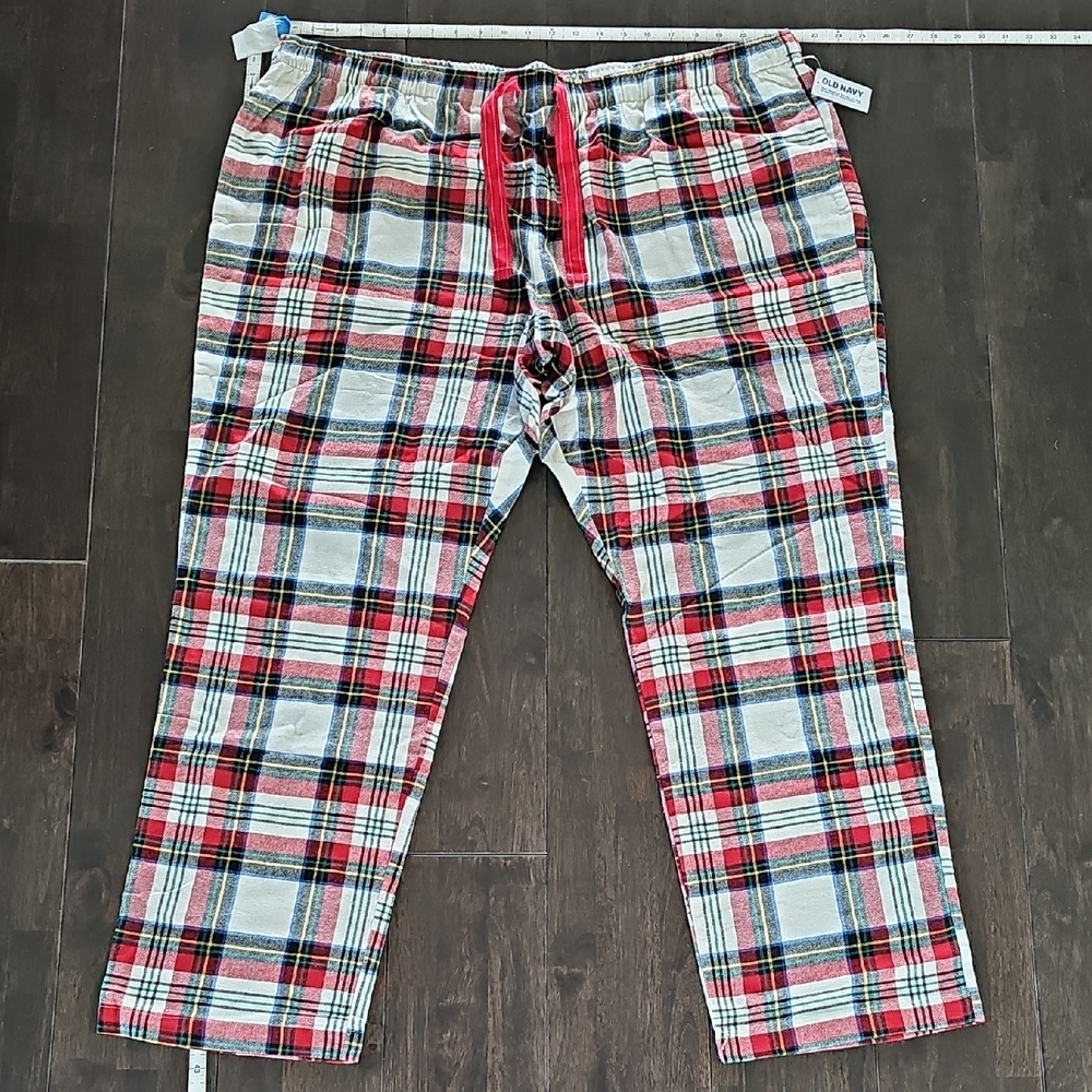 Old Navy Red and White Sweatpants Comfortable